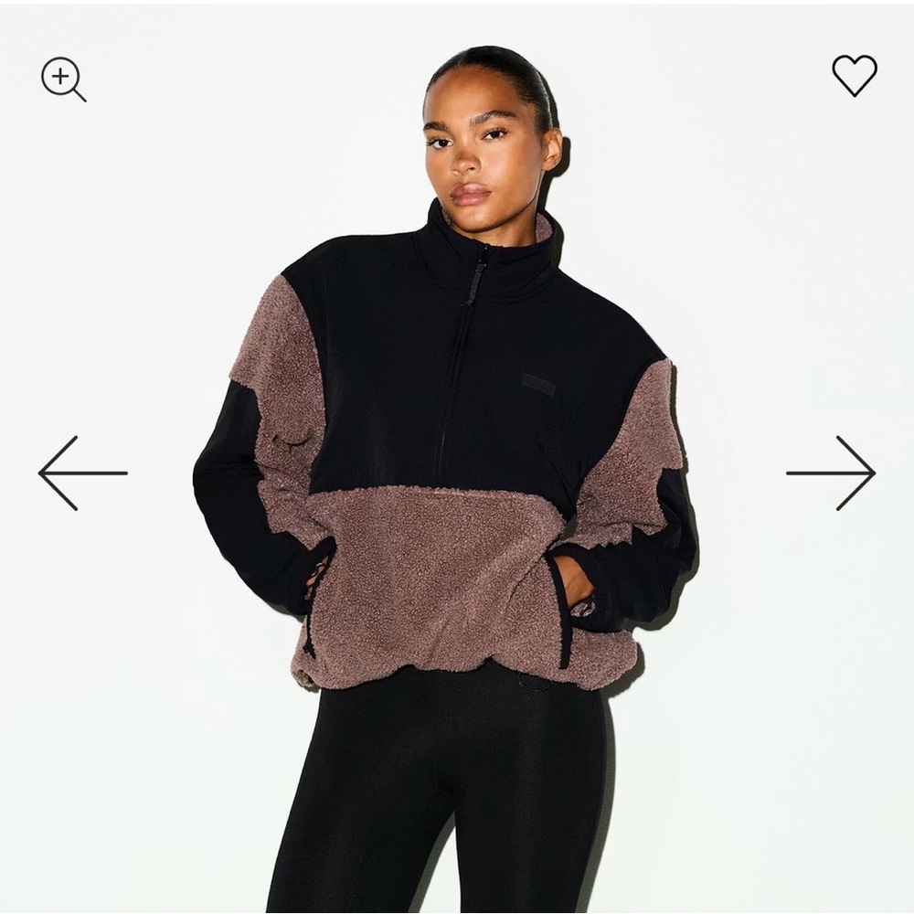 SKIMS TEDDY OVERSIZED HALF ZIP UP PULLOVER